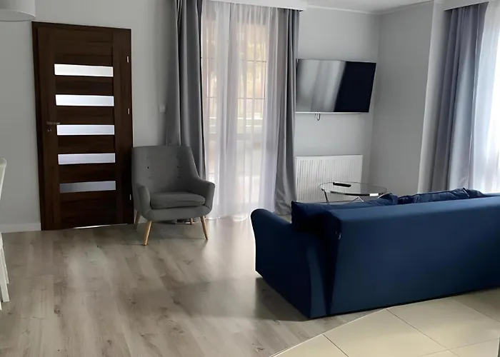 Marina Elegance מלון דירות 4*