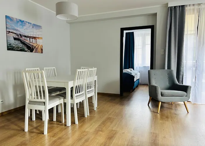 מלון דירות Marina Elegance 4*