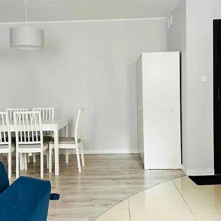 Marina Beachside 公寓式酒店 索波特