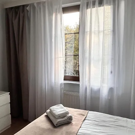 Marina Beachside Aparthotel 4*