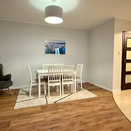 Marina Beachside 公寓式酒店 4*