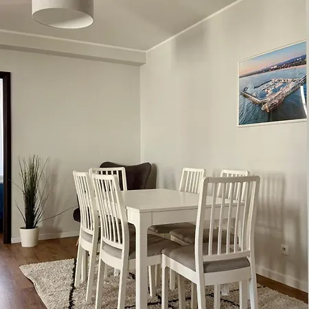 Marina Beachside Aparthotel *