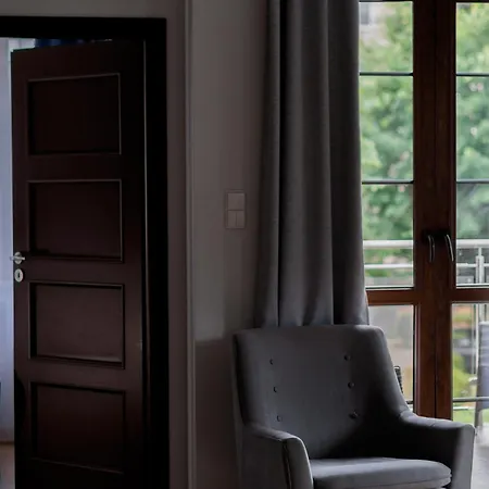 Marina Beachside Aparthotel 4*